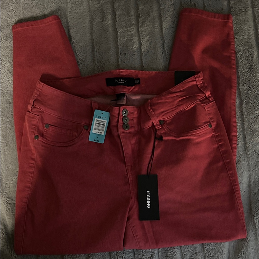Torrid Women's Vibrant Red Jeggings